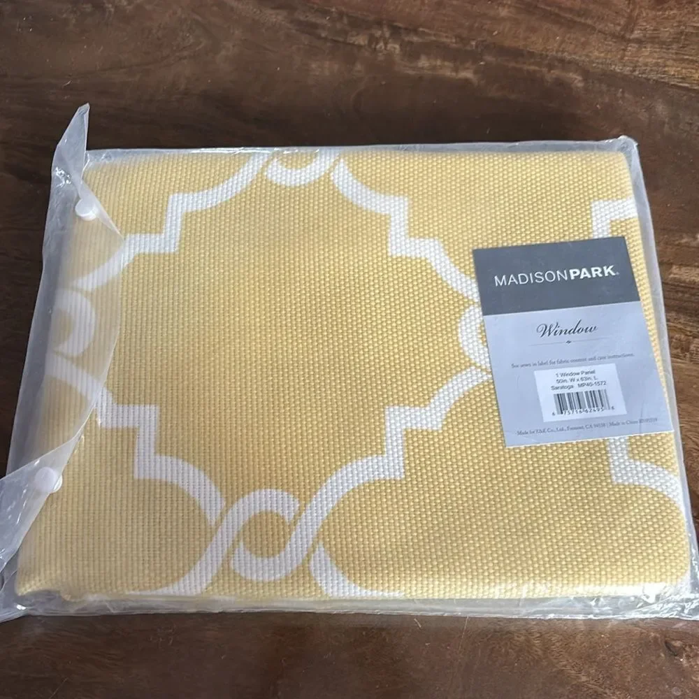 Madison Park Saratoga Single Fretwork 1 Panel Grommet Top 50x63, Yellow/White